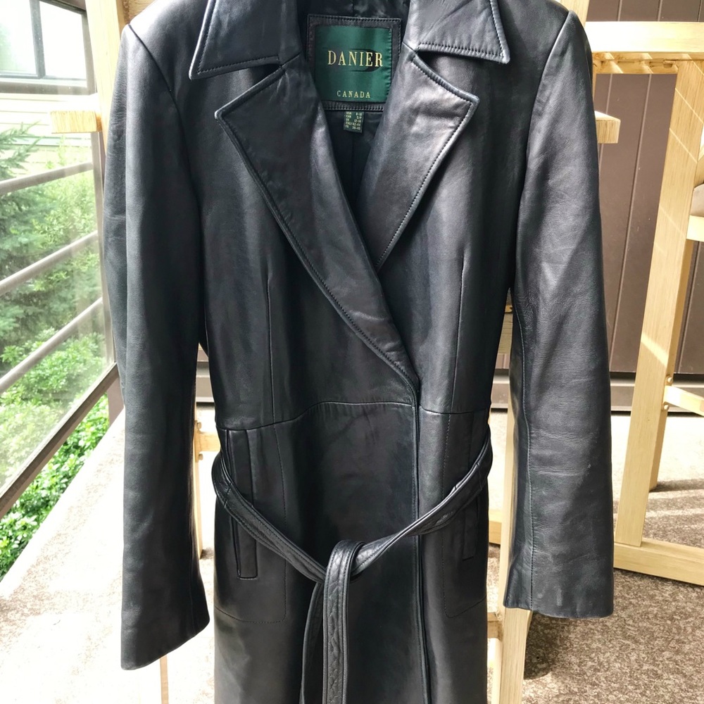 Vintage Danier leather jacket - Picture 2 of 4